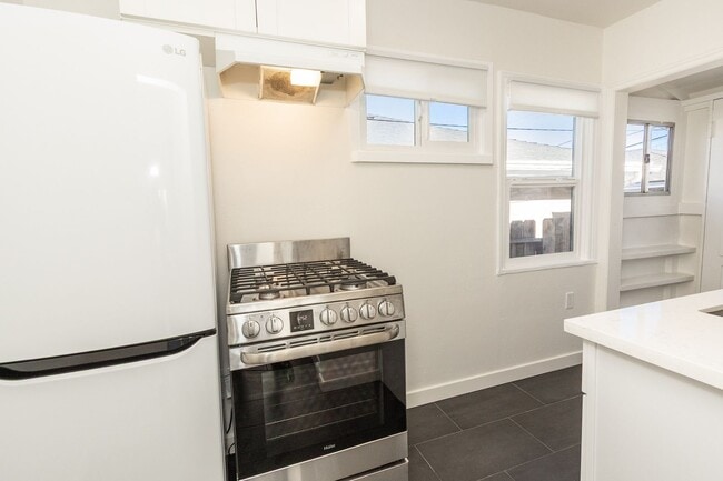 Building Photo - Quaint Remodeled 1 Bed / 1 Bath Bungalow in Normal Heights!