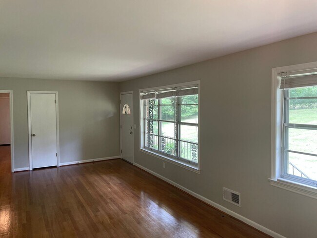 Building Photo - 3785 Pop Stone Cir