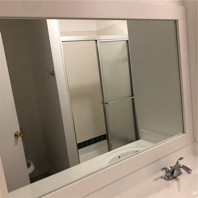 Building Photo - 9456 Cypress Ln