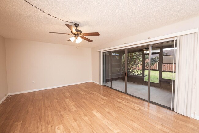 Building Photo - 47 Bogart Pl