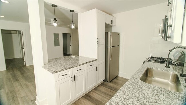 Building Photo - 4589 Orchid Dr
