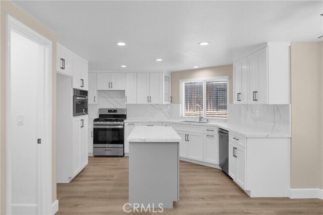 Building Photo - 5700 Torrey Pine Pl