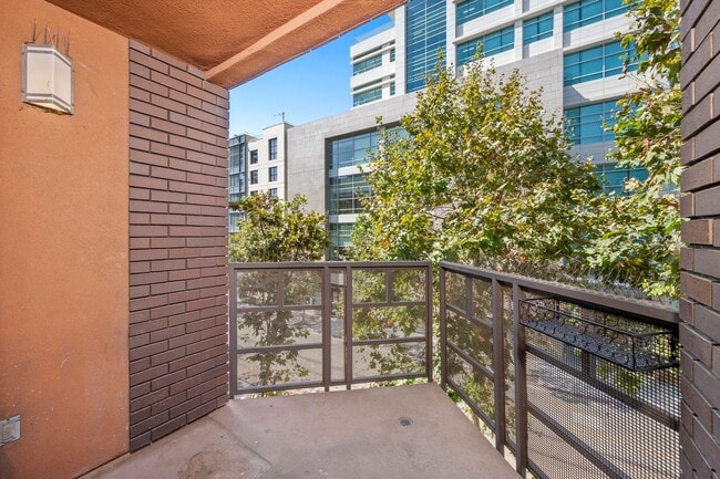 Building Photo - 1225 Island Ave