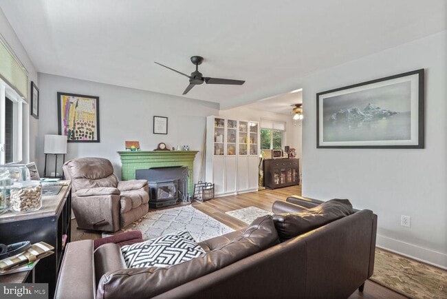 Building Photo - 3610 Terrace Dr