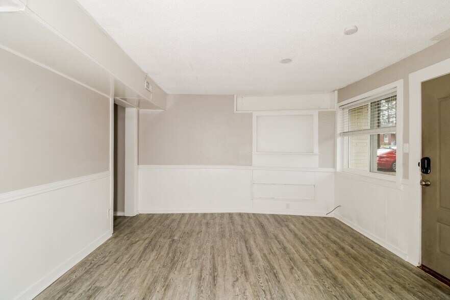 Building Photo - 4610 Arlington St