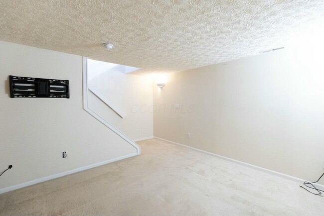 Building Photo - 1749 Messner Dr