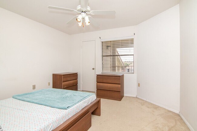 Building Photo - Cozy 1 Bed/ 1 Bath Condo for rent @ Blosso...