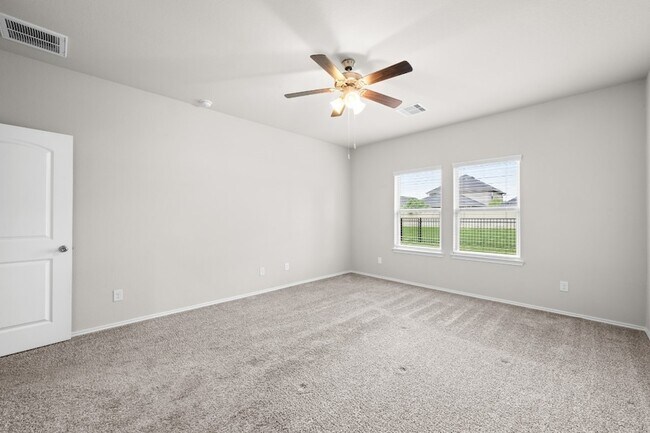 Building Photo - 16868 Pink Wintergreen Dr