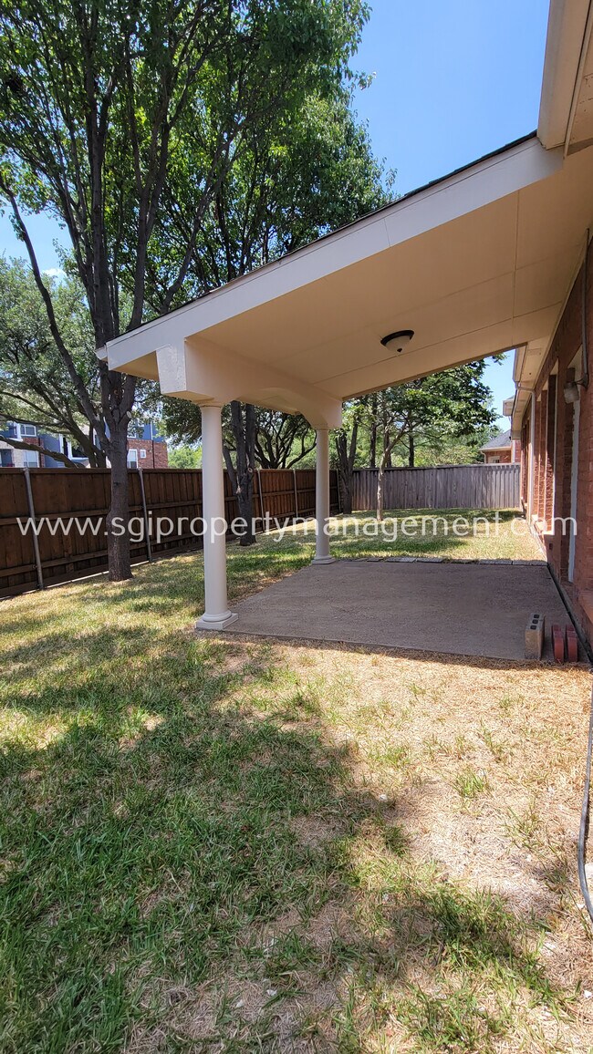 Building Photo - 1403 Lighthouse Ln