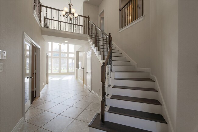 Building Photo - 2707 River Run Rd