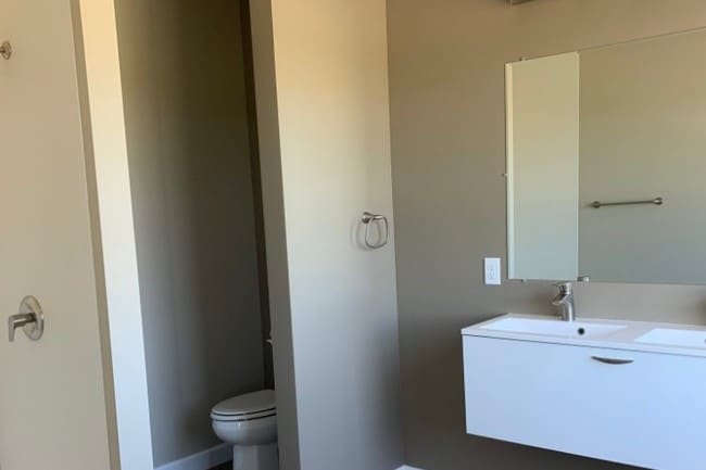 Master Bath - 1200 Prairie Winds Dr