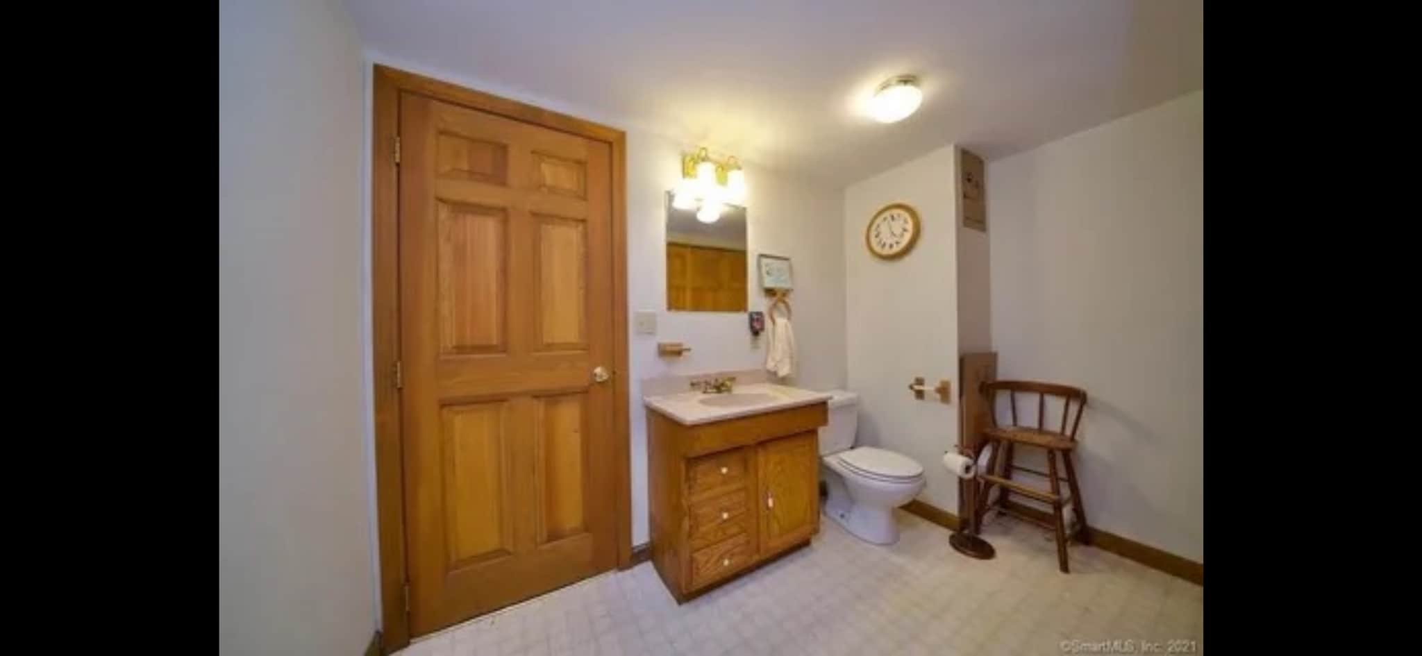 Building Photo - 117 Snipsic Lake Rd