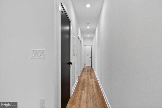 Building Photo - 2219 N 4th St