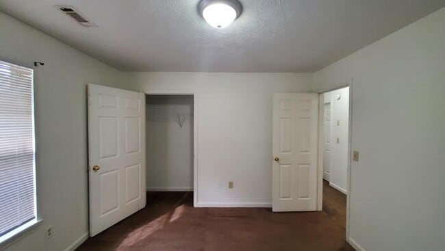 Building Photo - 1084 Micha Way