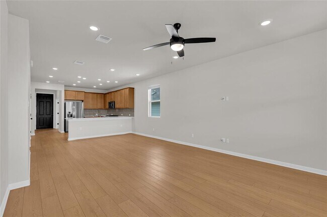 Building Photo - 106 Pinyon Pine Pass
