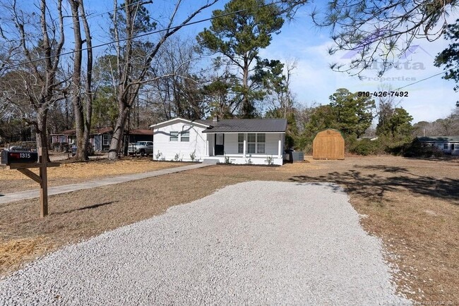 Building Photo - 1315 Cade Hill Ave