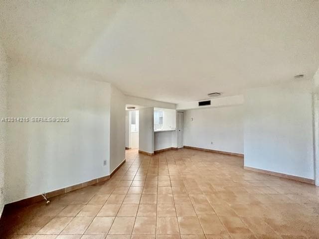 Building Photo - 10755 SW 108th Ave