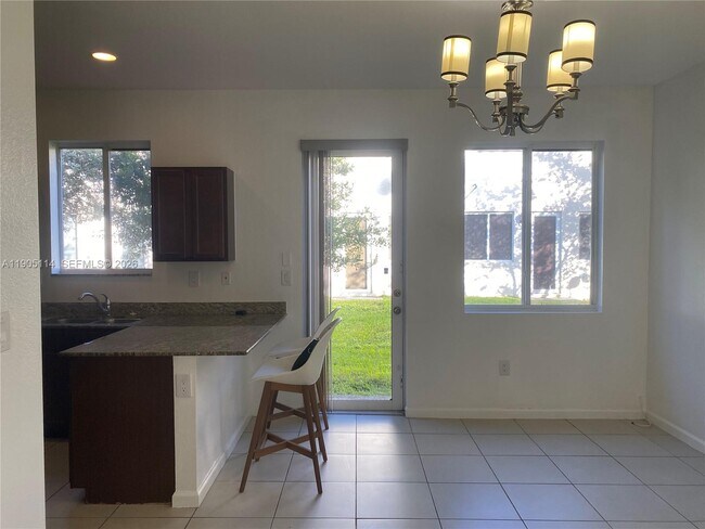 Building Photo - 21479 NW 14th Ct