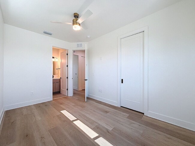 Building Photo - 336 14th St N