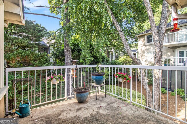 Building Photo - 1538 Chantilly Dr NE