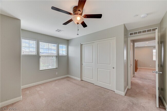 Building Photo - 276 Homeward Way