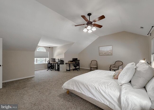 Building Photo - 23185 Pembrook Dr