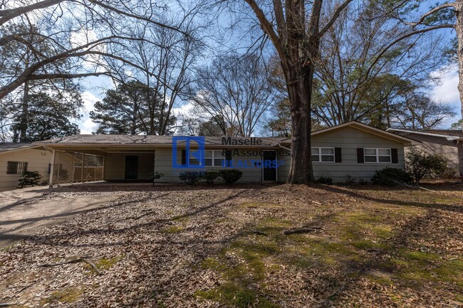 Primary Photo - 3 Bed/2 Bath Home in Jackson!