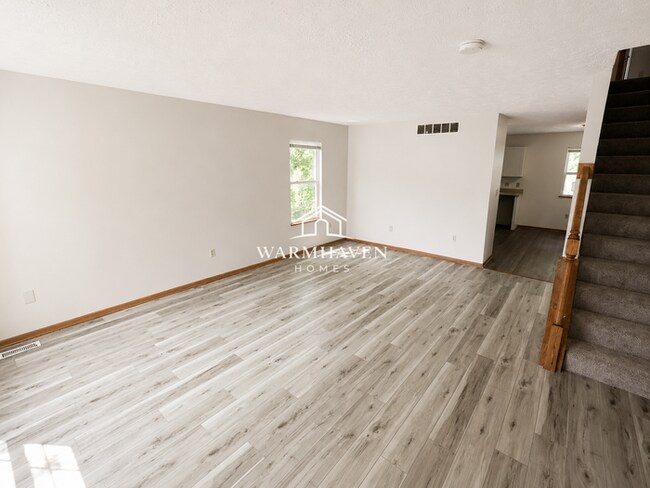 Building Photo - 1113 Smithfarm Ave