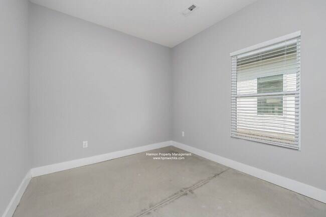 Building Photo - 2168 S Thatcher Ct