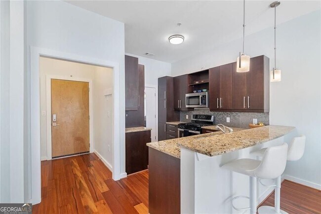 Building Photo - 870 Inman Vlg Pkwy NE