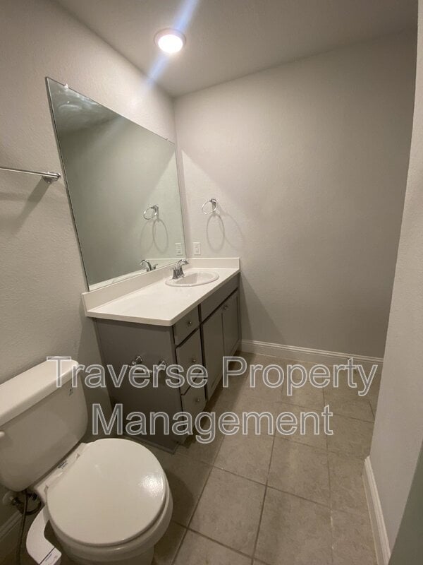 Building Photo - 115 Peach Orchard Ln