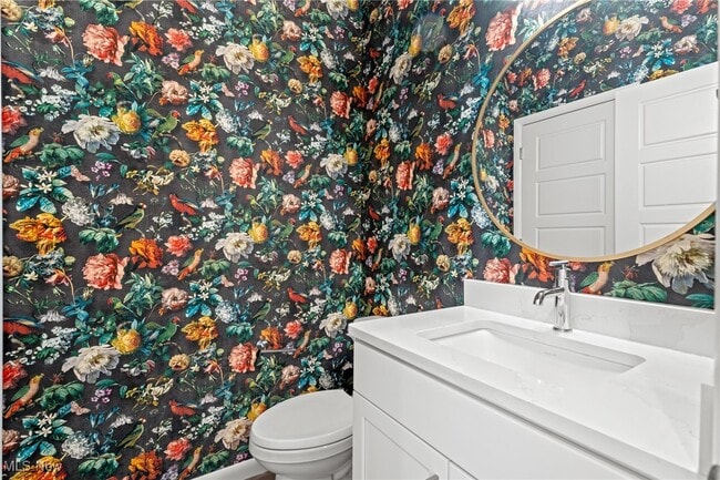 Building Photo - 1928 W 48th St