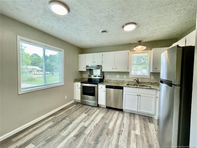 Building Photo - 6405 Lorell Ct