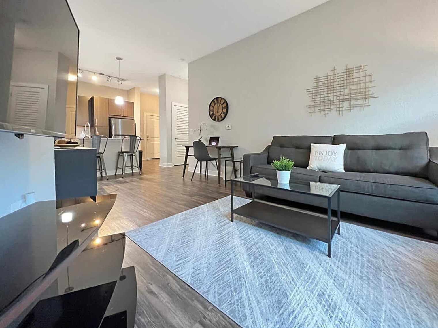 Building Photo - 2615 N Grady Ave