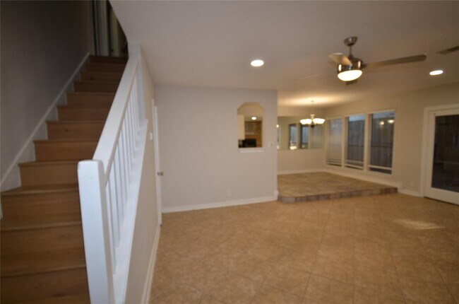 Building Photo - 7801 Parliament Pl