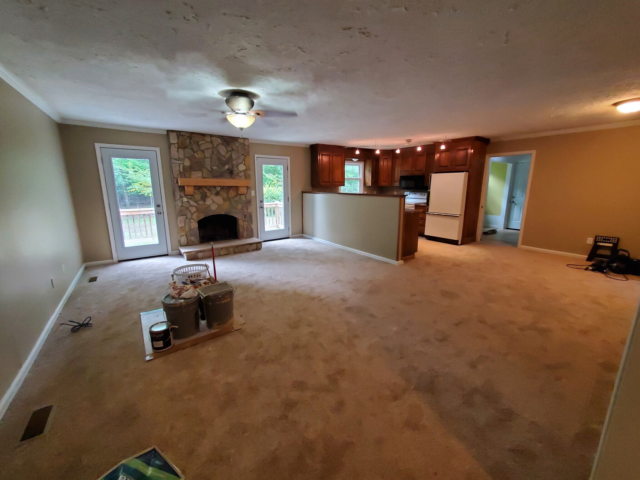 Building Photo - 141 The Maine