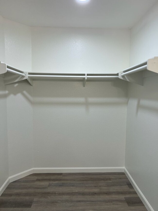 Building Photo - Wow! Single Story, 2 Bedroom, 2 Bath, with Community Beach!