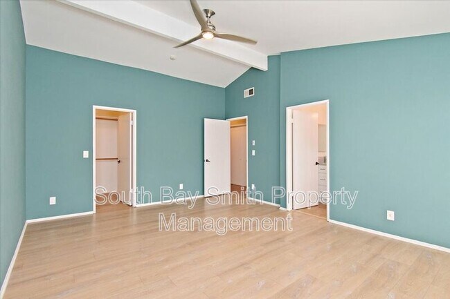 Building Photo - 122 S Guadalupe Ave