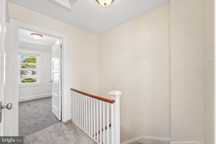 Building Photo - 6 Seneca St