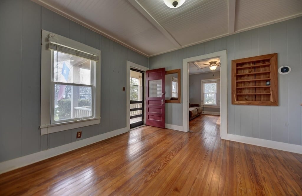 Building Photo - 239 N Monroe St