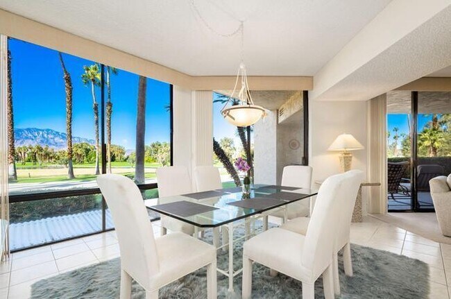 Building Photo - 910 Island Dr