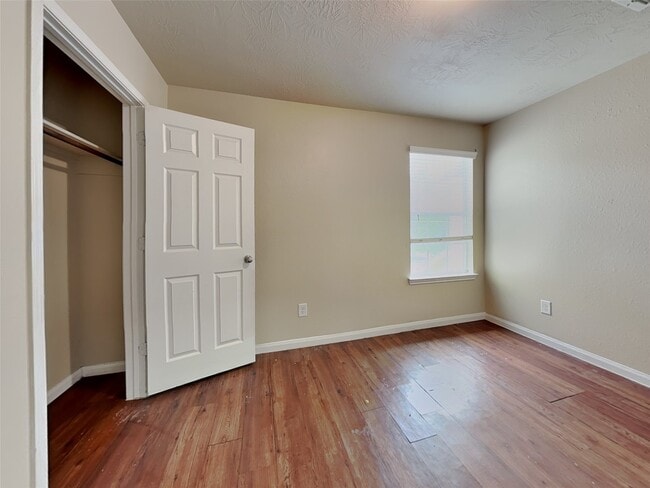 Building Photo - 2618 Bammelwood Dr