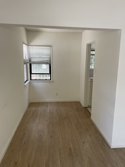Building Photo - 1703 Selby Ave