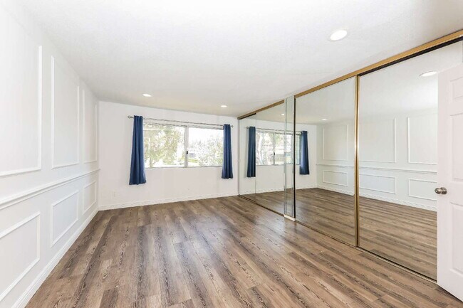 Building Photo - Modern 3 Bed / 2 Bath Turnkey Home with Exceptional Amenities!