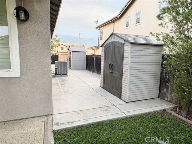 Building Photo - 12169 Wembley Ct