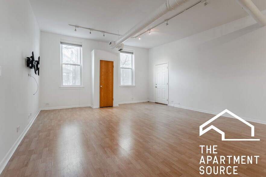 Building Photo - 1844 W Henderson St