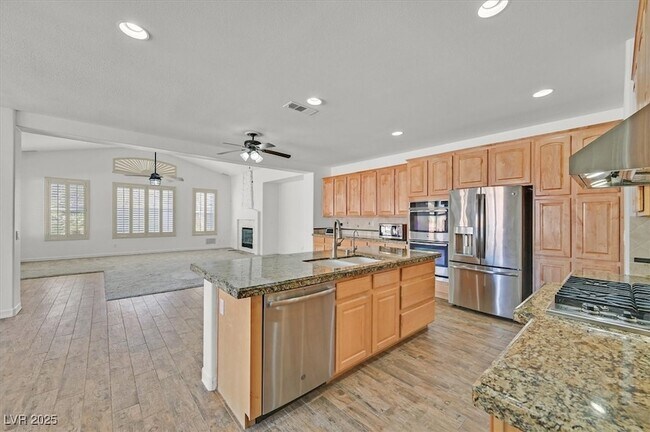 Building Photo - 7221 Sandy Plains Ave