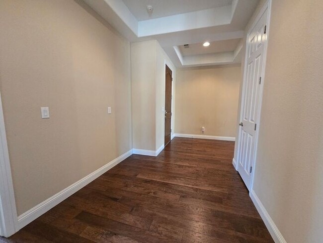 Building Photo - Beautiful Single-Story Home with Upgraded Kitchen & Spacious Backyard in Gated Community