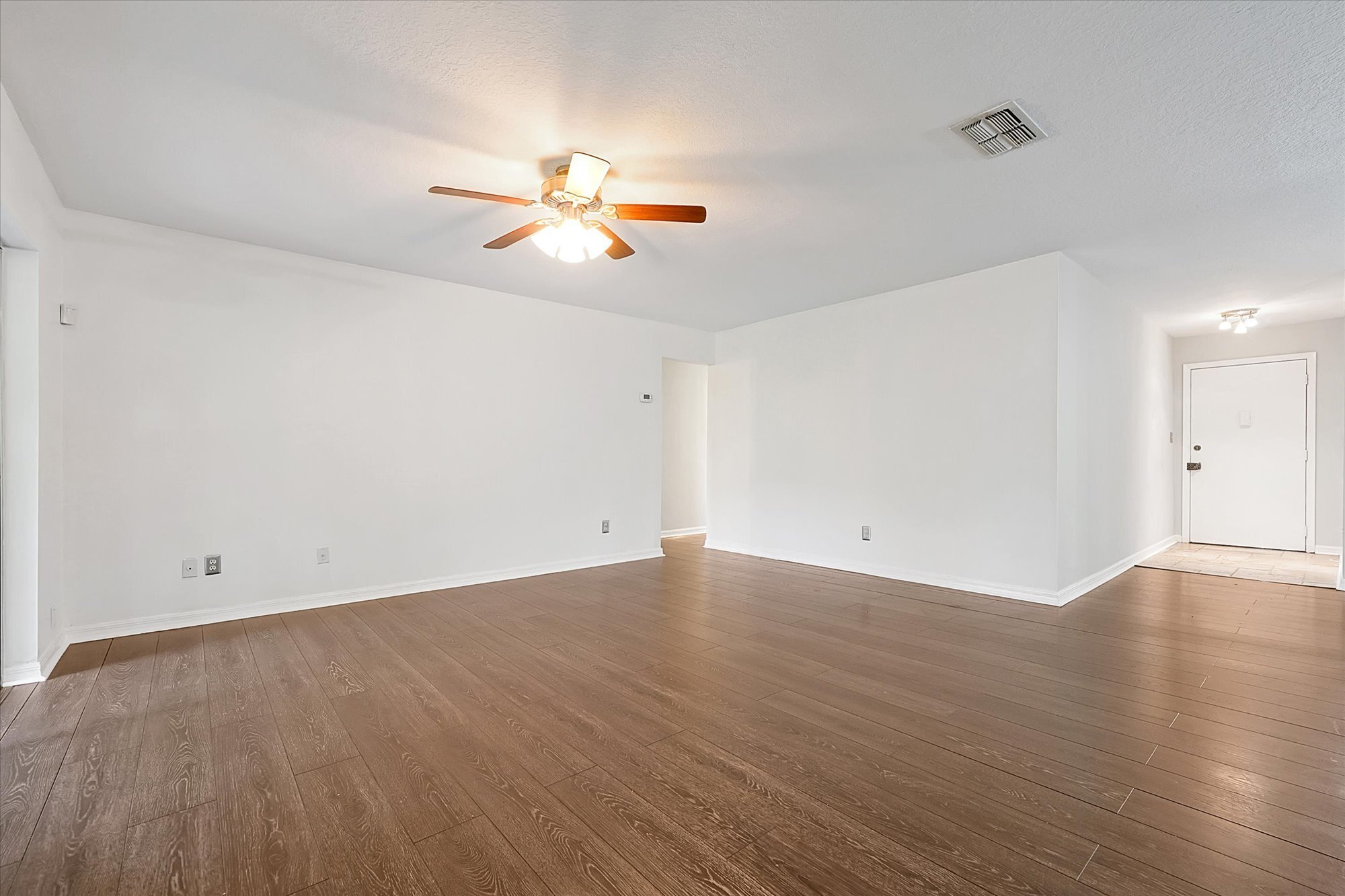 Building Photo - 10211 Gray Eagle Dr