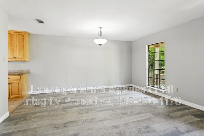 Building Photo - 1315 America St